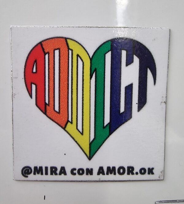 Imán Mira con Amor Rainbow Heart - Image 2