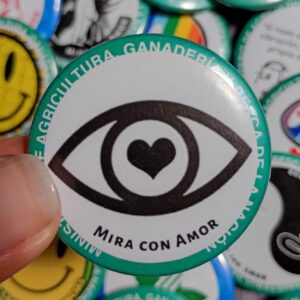 Pin Mirada Amorosa