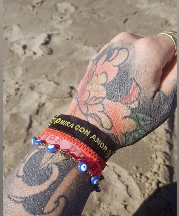 Pulseras Mira con Amor - Image 2
