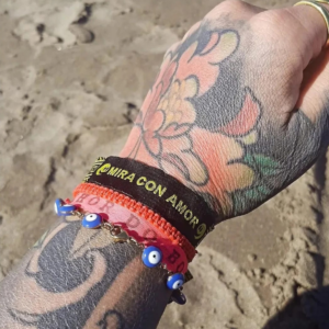 Pulseras de hilo reciclado